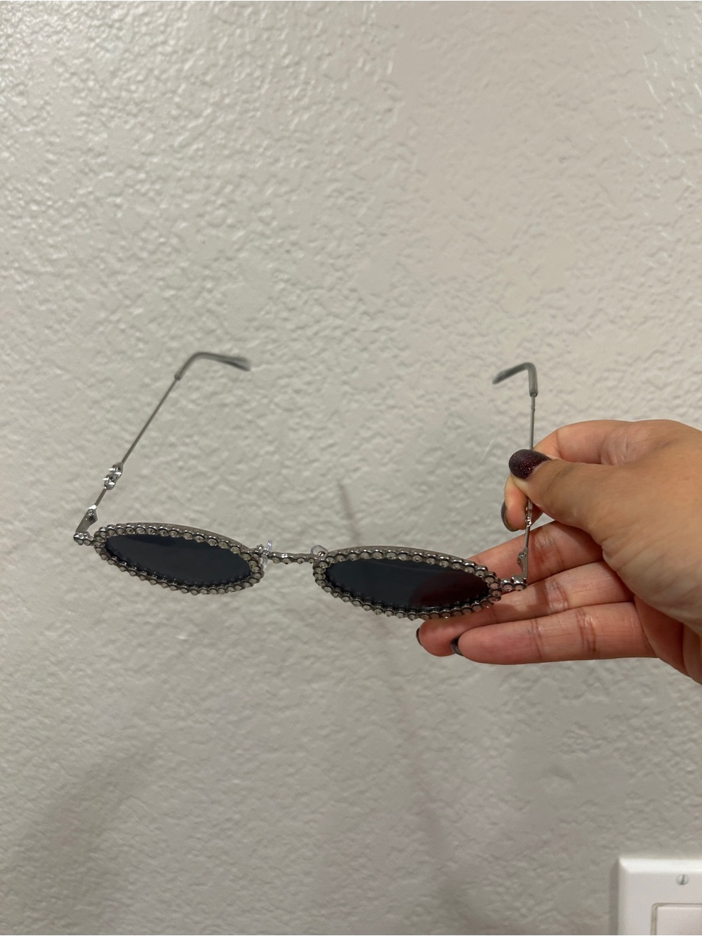 Sunglasses - Picture 2 of 5